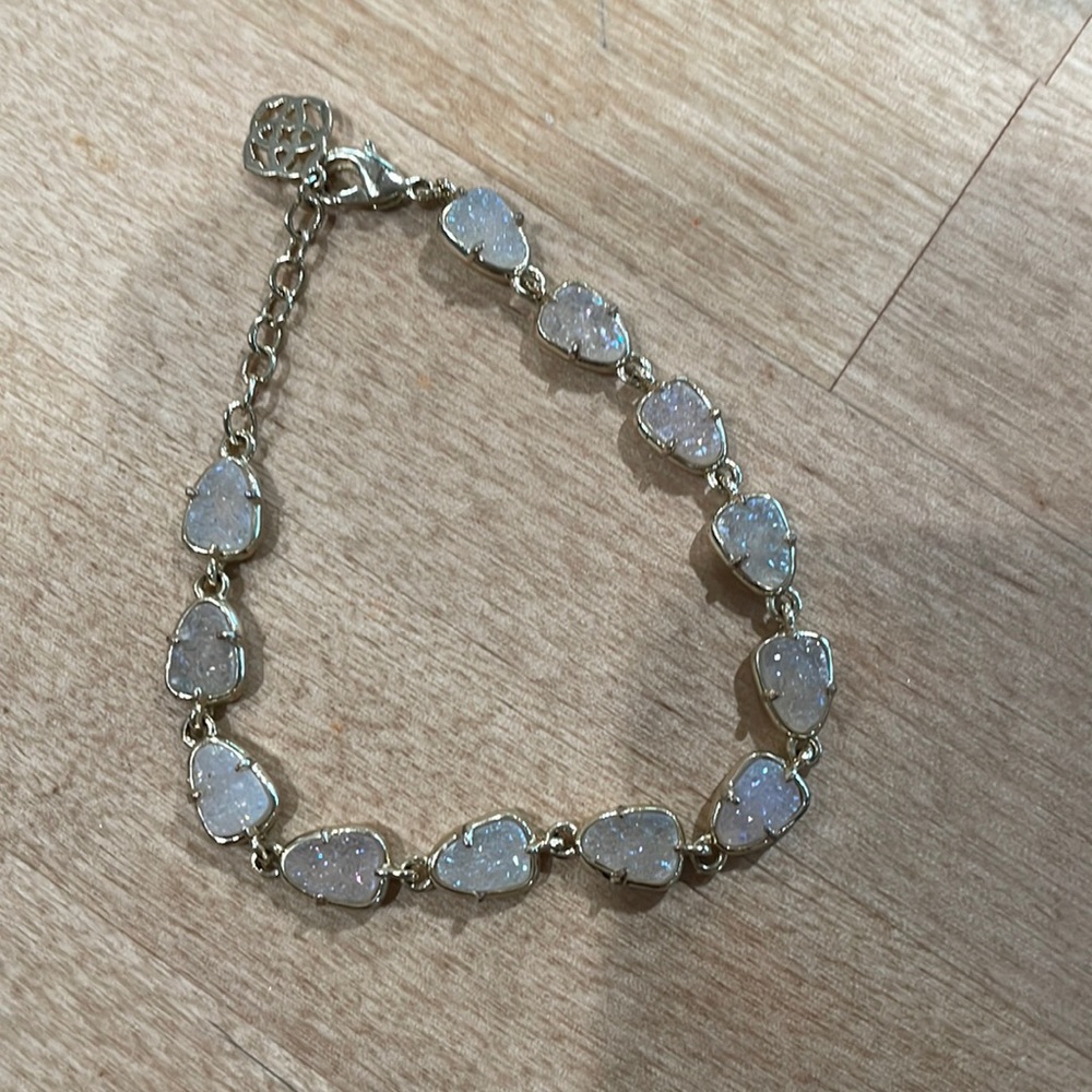 Kendra Scott Susanna gold link bracelet in iridescent druzy
